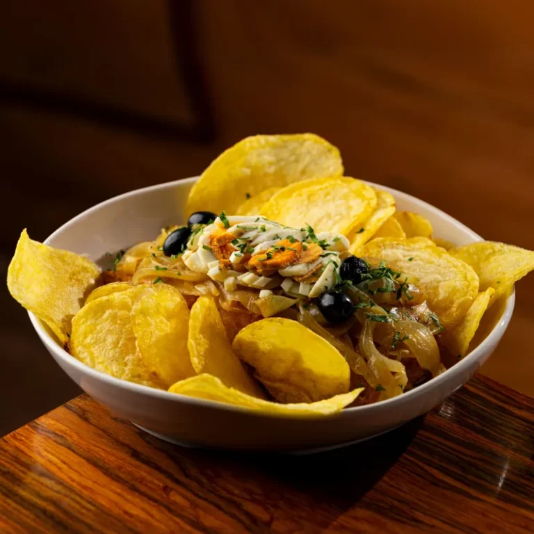 Bacalhau à Minhota com batata palha